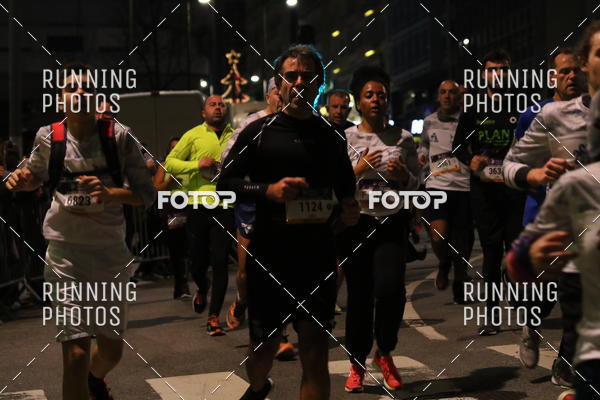 Buy your photos of the eventS�o Silvestre Porto 2019 on Fotop