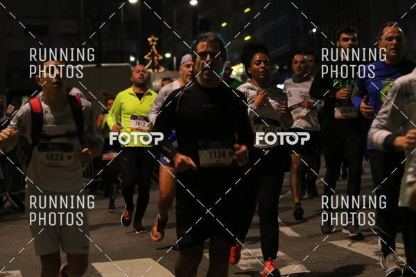Buy your photos of the eventS�o Silvestre Porto 2019 on Fotop