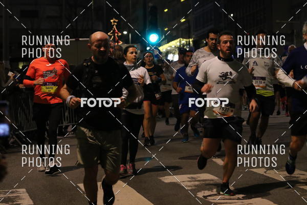 Buy your photos of the eventS�o Silvestre Porto 2019 on Fotop