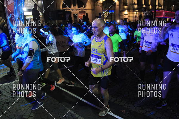 Buy your photos of the eventS�o Silvestre Porto 2019 on Fotop