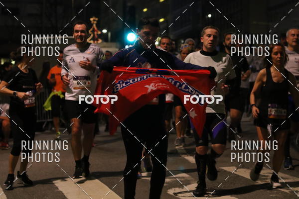 Buy your photos of the eventS�o Silvestre Porto 2019 on Fotop