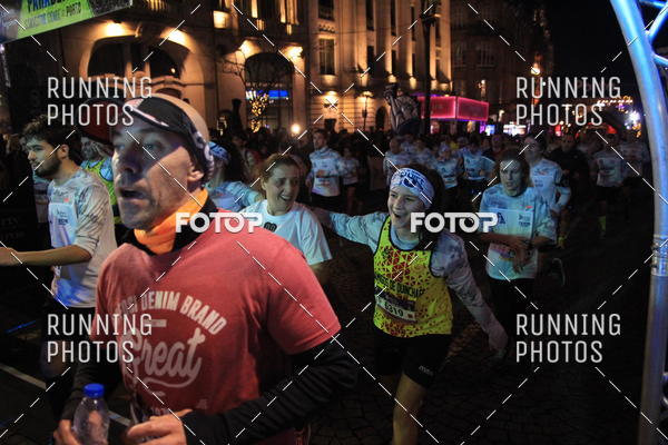 Buy your photos of the eventS�o Silvestre Porto 2019 on Fotop