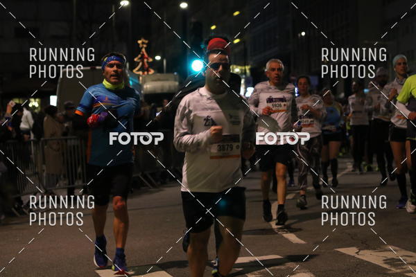 Buy your photos of the eventS�o Silvestre Porto 2019 on Fotop