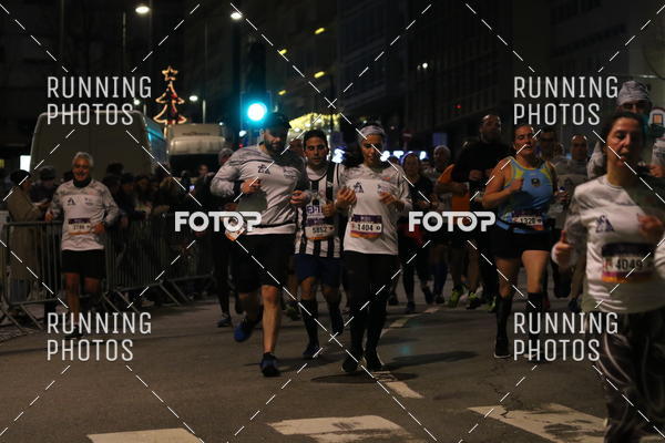 Buy your photos of the eventS�o Silvestre Porto 2019 on Fotop