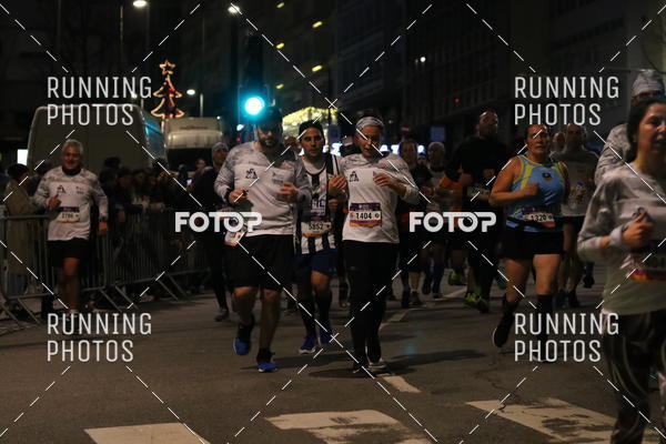 Buy your photos of the eventS�o Silvestre Porto 2019 on Fotop