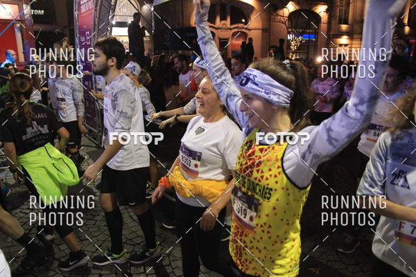 Buy your photos of the eventS�o Silvestre Porto 2019 on Fotop