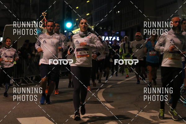Buy your photos of the eventS�o Silvestre Porto 2019 on Fotop