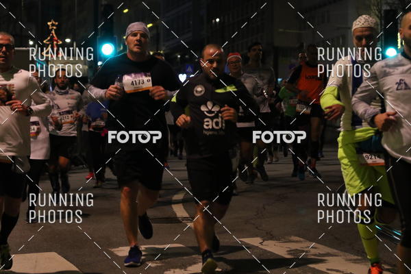 Buy your photos of the eventS�o Silvestre Porto 2019 on Fotop
