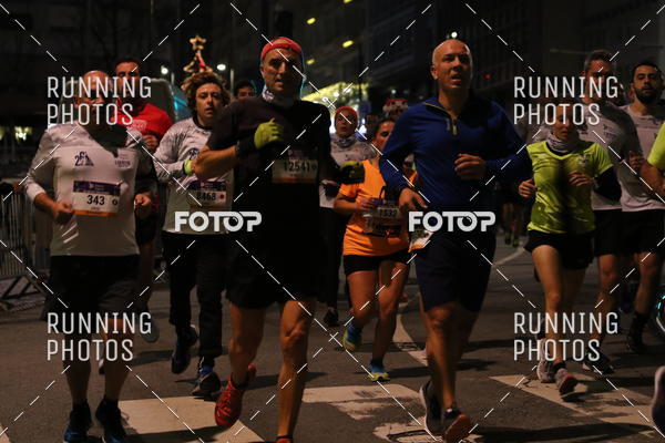 Buy your photos of the eventS�o Silvestre Porto 2019 on Fotop