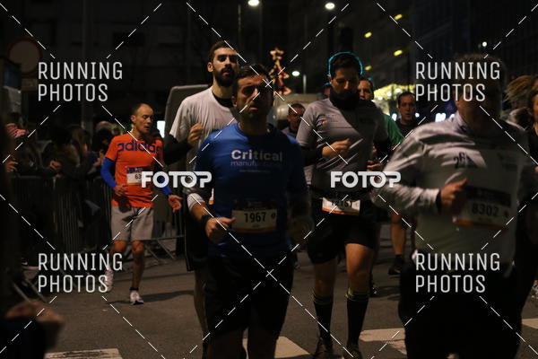 Buy your photos of the eventS�o Silvestre Porto 2019 on Fotop