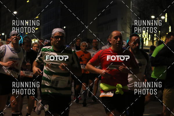 Buy your photos of the eventS�o Silvestre Porto 2019 on Fotop