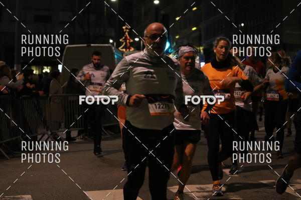 Buy your photos of the eventS�o Silvestre Porto 2019 on Fotop