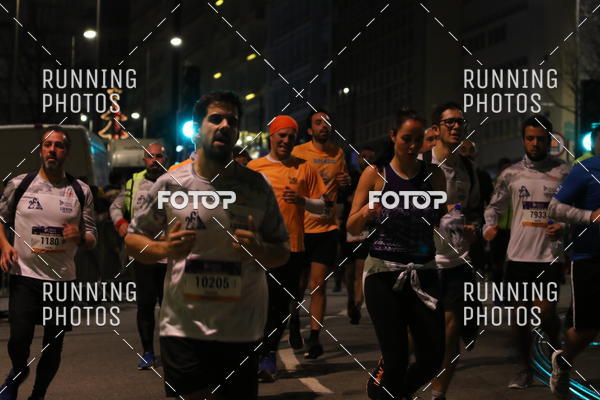 Buy your photos of the eventS�o Silvestre Porto 2019 on Fotop