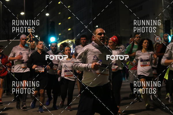 Buy your photos of the eventS�o Silvestre Porto 2019 on Fotop