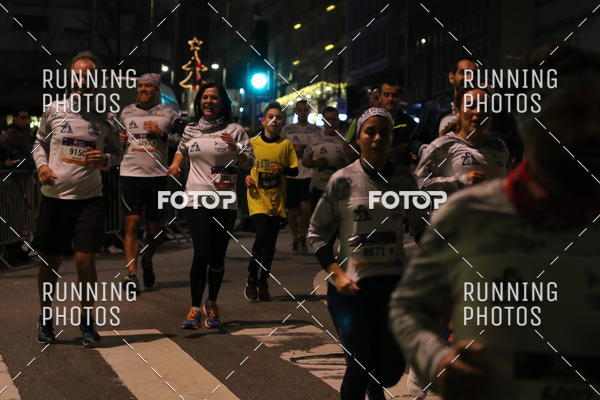 Buy your photos of the eventS�o Silvestre Porto 2019 on Fotop