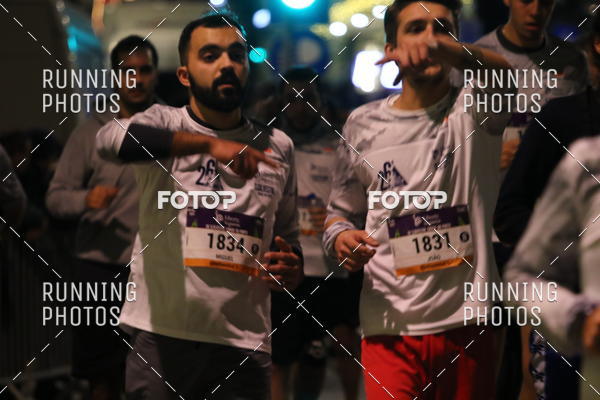 Buy your photos of the eventS�o Silvestre Porto 2019 on Fotop