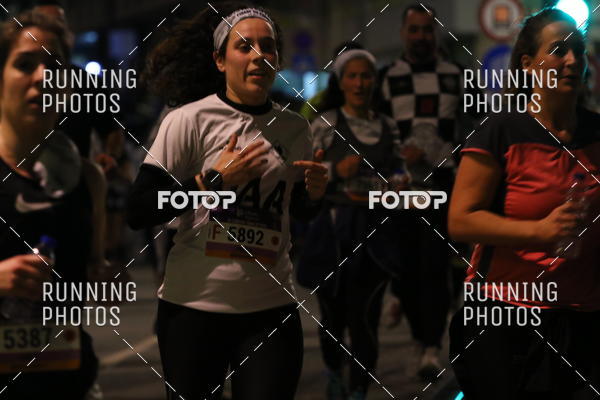 Buy your photos of the eventS�o Silvestre Porto 2019 on Fotop