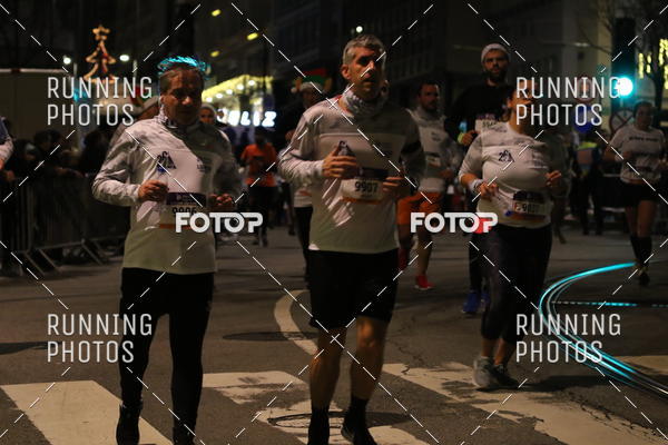 Buy your photos of the eventS�o Silvestre Porto 2019 on Fotop