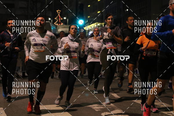 Buy your photos of the eventS�o Silvestre Porto 2019 on Fotop