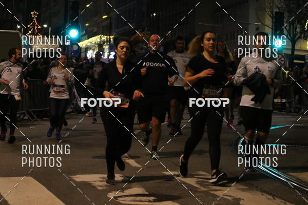 Buy your photos of the eventS�o Silvestre Porto 2019 on Fotop
