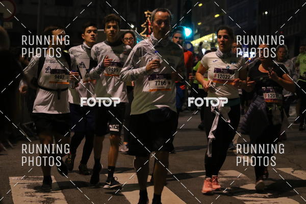 Buy your photos of the eventS�o Silvestre Porto 2019 on Fotop