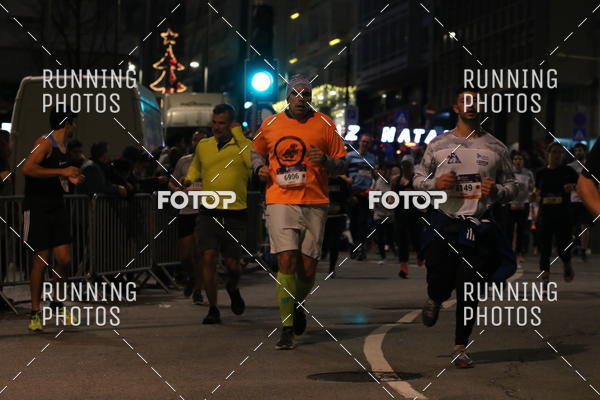 Buy your photos of the eventS�o Silvestre Porto 2019 on Fotop