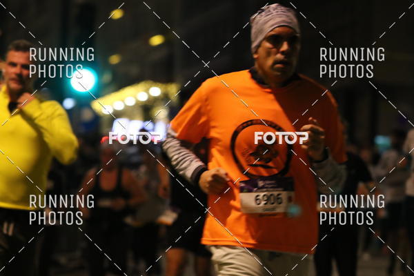 Buy your photos of the eventS�o Silvestre Porto 2019 on Fotop