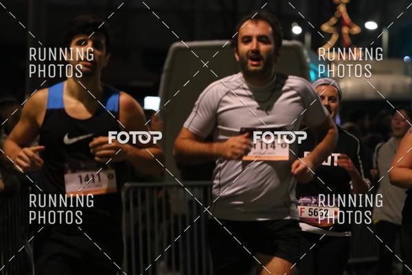 Buy your photos of the eventS�o Silvestre Porto 2019 on Fotop