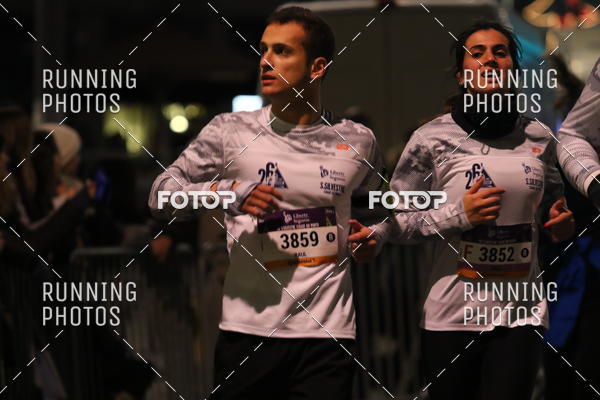 Buy your photos of the eventS�o Silvestre Porto 2019 on Fotop