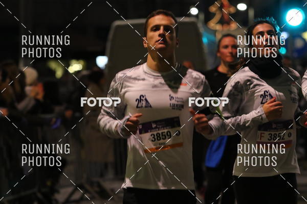 Buy your photos of the eventS�o Silvestre Porto 2019 on Fotop