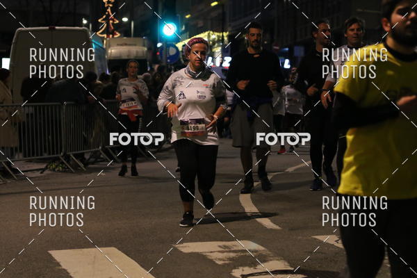 Buy your photos of the eventS�o Silvestre Porto 2019 on Fotop