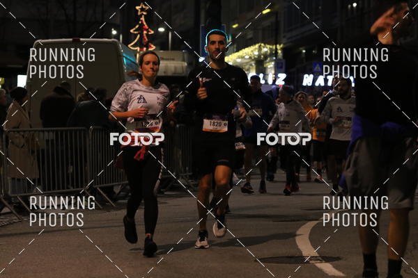 Buy your photos of the eventS�o Silvestre Porto 2019 on Fotop