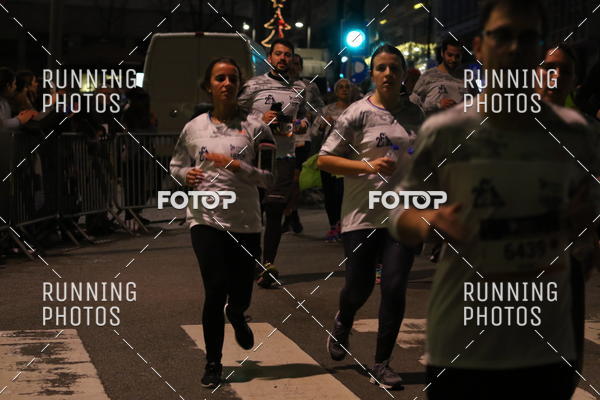 Buy your photos of the eventS�o Silvestre Porto 2019 on Fotop