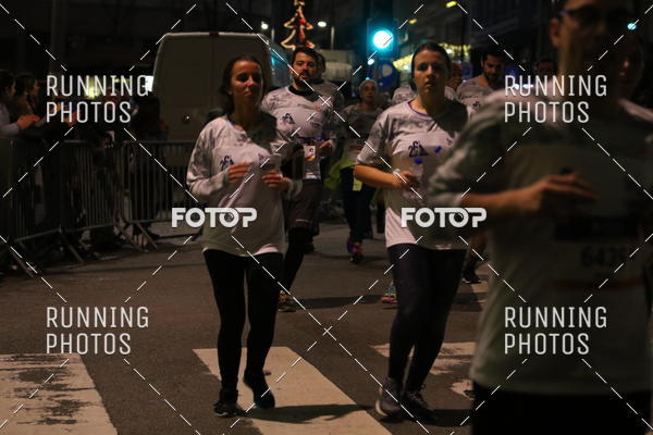 Buy your photos of the eventS�o Silvestre Porto 2019 on Fotop