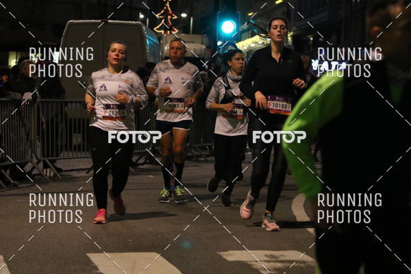 Buy your photos of the eventS�o Silvestre Porto 2019 on Fotop