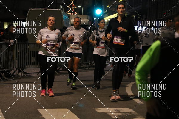Buy your photos of the eventS�o Silvestre Porto 2019 on Fotop