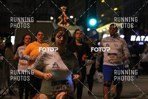 Buy your photos of the eventS�o Silvestre Porto 2019 on Fotop