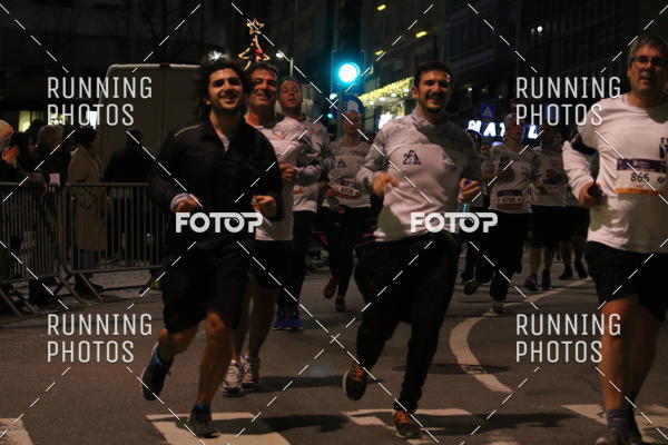 Buy your photos of the eventS�o Silvestre Porto 2019 on Fotop