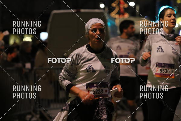 Buy your photos of the eventS�o Silvestre Porto 2019 on Fotop