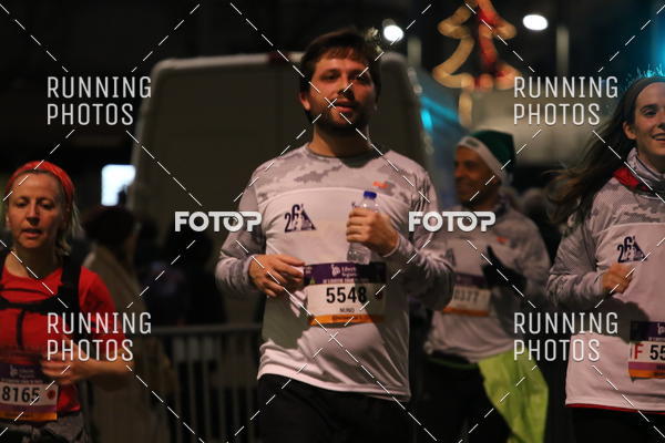 Buy your photos of the eventS�o Silvestre Porto 2019 on Fotop