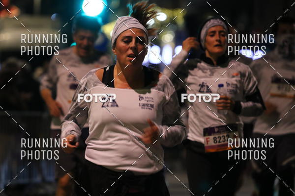 Buy your photos of the eventS�o Silvestre Porto 2019 on Fotop