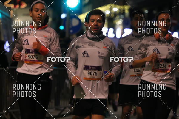 Buy your photos of the eventS�o Silvestre Porto 2019 on Fotop
