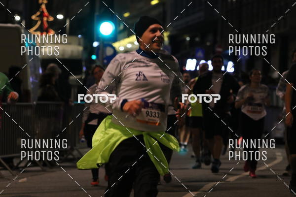 Buy your photos of the eventS�o Silvestre Porto 2019 on Fotop