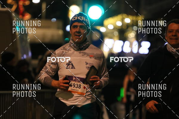 Buy your photos of the eventS�o Silvestre Porto 2019 on Fotop