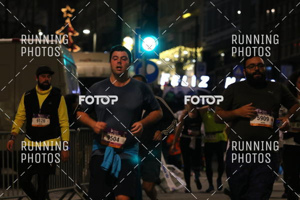 Buy your photos of the eventS�o Silvestre Porto 2019 on Fotop