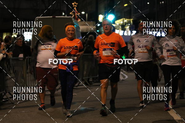 Buy your photos of the eventS�o Silvestre Porto 2019 on Fotop