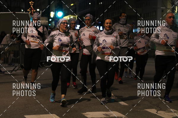 Buy your photos of the eventS�o Silvestre Porto 2019 on Fotop