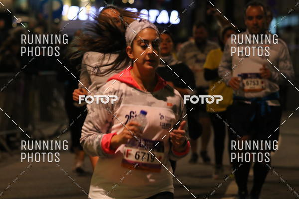 Buy your photos of the eventS�o Silvestre Porto 2019 on Fotop