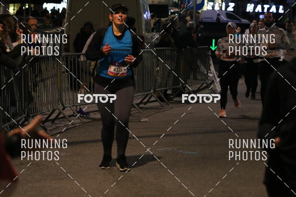 Buy your photos of the eventS�o Silvestre Porto 2019 on Fotop