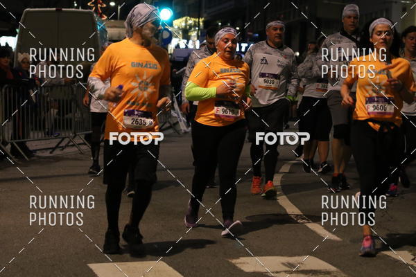 Buy your photos of the eventS�o Silvestre Porto 2019 on Fotop